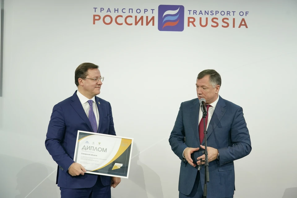 Глава региона отметил, что очередная ежегодная позитивная оценка области задает очень высокую планку, которая не должна снижаться. Фото: Андрей Савельев
