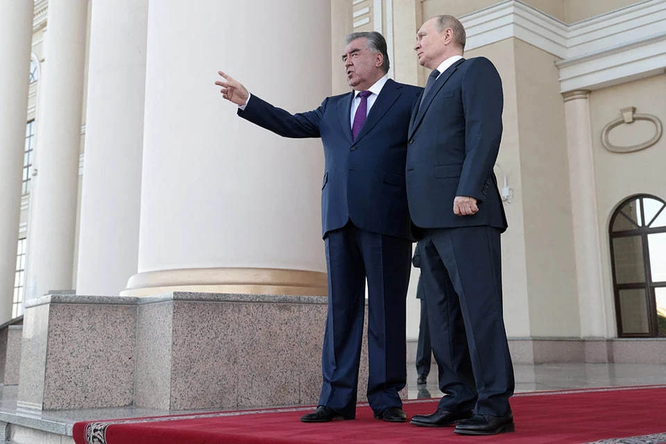 Президент Таджикистана Рахмон встретится с Путиным в рамках своего визита в Россию