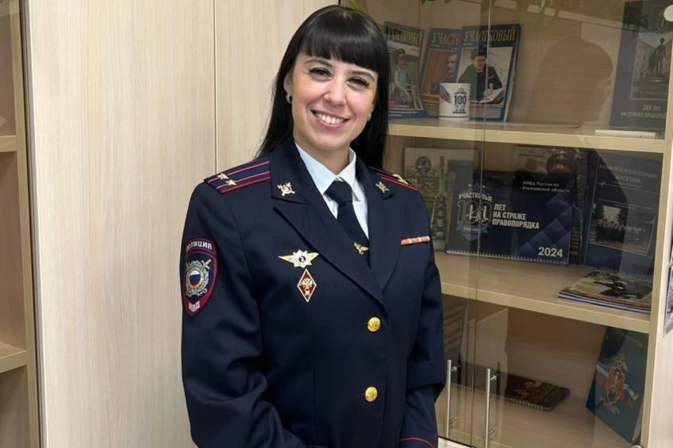 Юлия Ситникова 19 лет работает в органах внутренних дел.