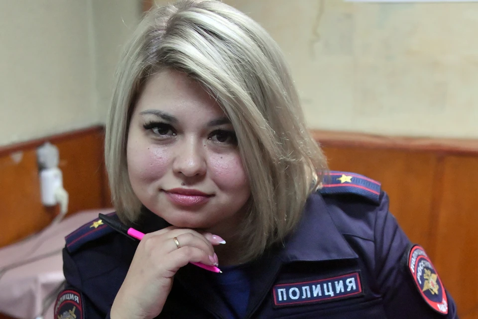 36-летняя Юлия Андреева, получившая накануне подполковника, явно готовилась к нашему приезду