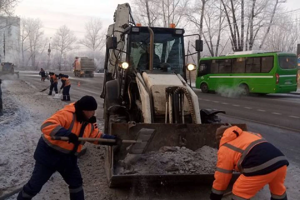 Свыше 300 тонн снега вывезли с улиц Иркутска за сутки