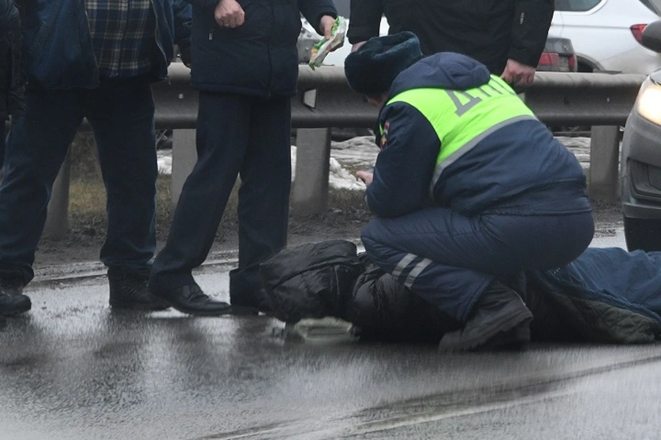 Попавший под машину подросток выжил благодаря студенту