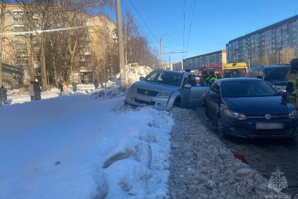 В результате аварии травмы получили 6 человек. Фото: МЧС Удмуртии