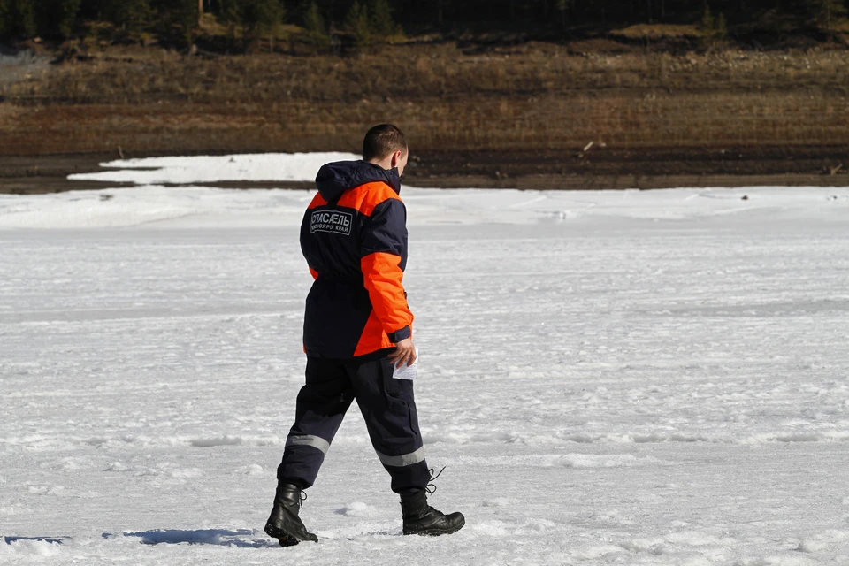 В Красноярском крае спасли гулявшего по льду ребенка