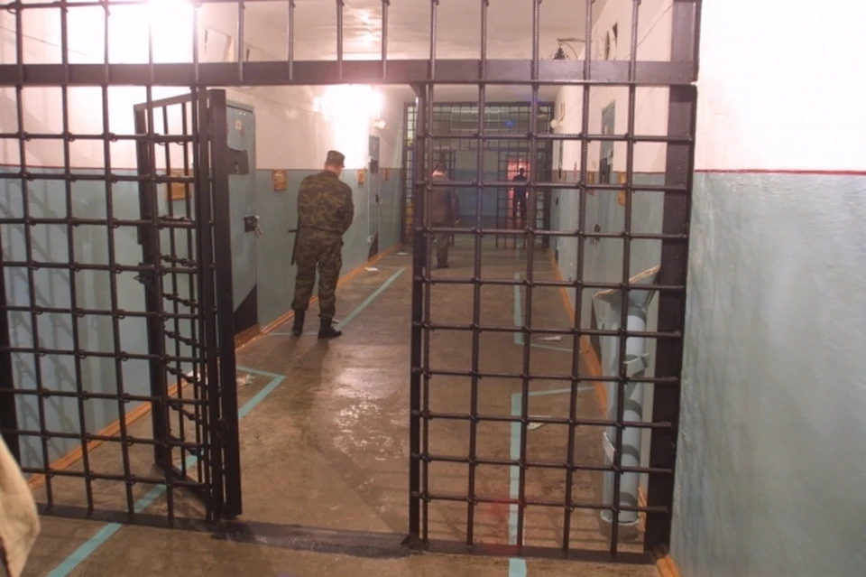 Суд заключил под стражу водителя, совершившего смертельное ДТП в состоянии наркотического опьянения.