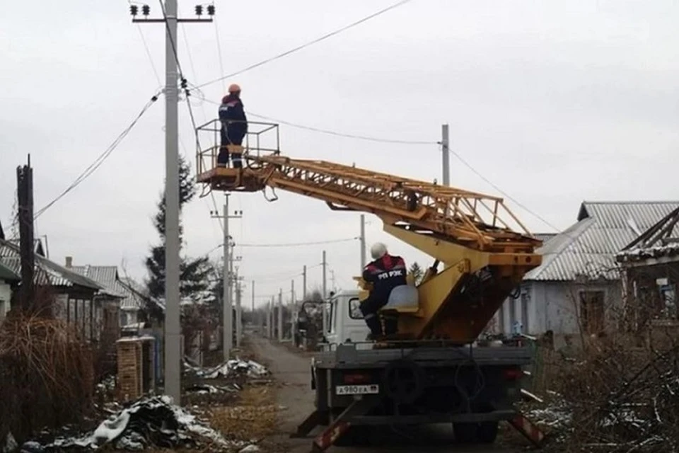 В ДНР более шести тысяч абонентов остались без света. (архивное фото). Фото: Министерство угля и энергетики ДНР