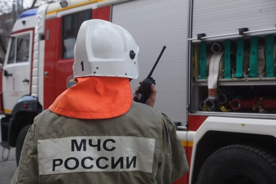 Сначала неонацисты обстреляли Донецк. А потом - наряд огнеборцев, прибывших на пожар