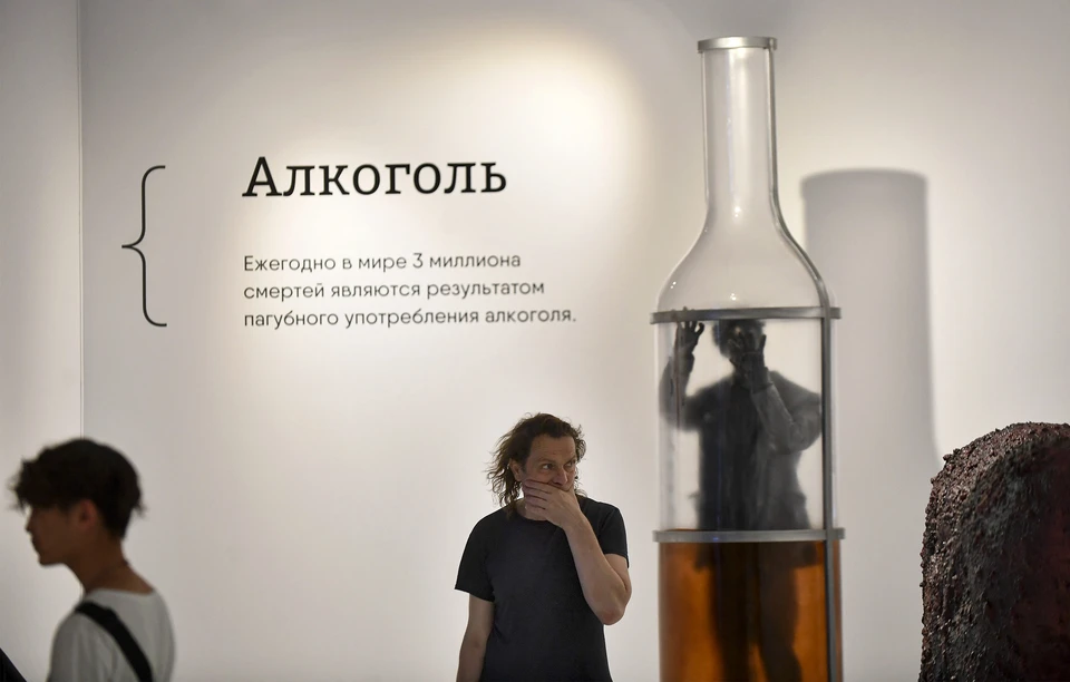 Проблемные отношения между детьми и спиртными напитками – не новость.