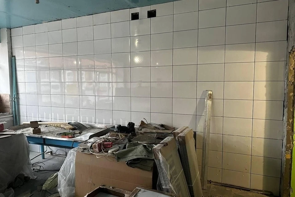 В пищеблоке детского сада "Ромашка" в Молочанске уложили новую кафельную плитку. ФОТО: администрация Токмакского района
