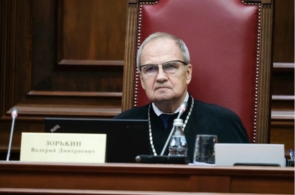 Глава КС Зорькин рассказал об опасности этнических анклавов для государства