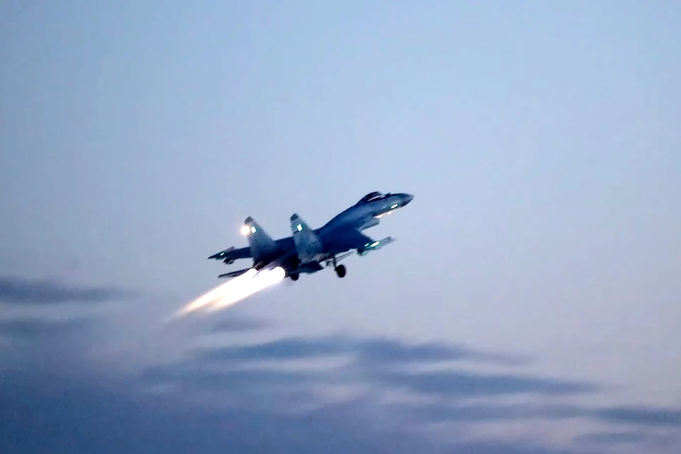 Самолет Су-35 во время ночного вылета в рамках специальной военной операции. Фото: Пресс-служба Минобороны РФ/ТАСС