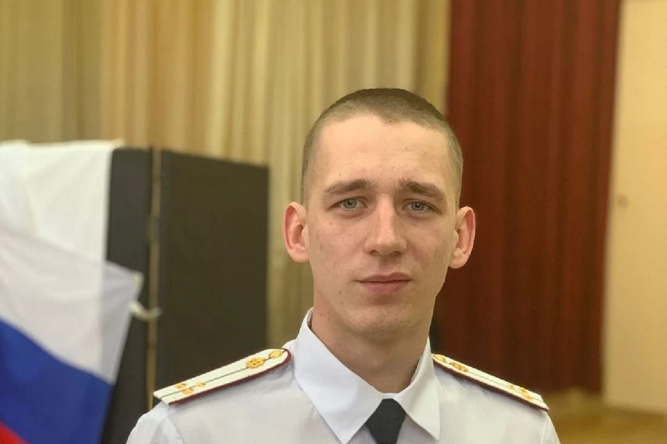 В Новосибирске сотрудник колонии спас людей на пожаре в Калининском районе. Фото: ГУФСИН НСО.