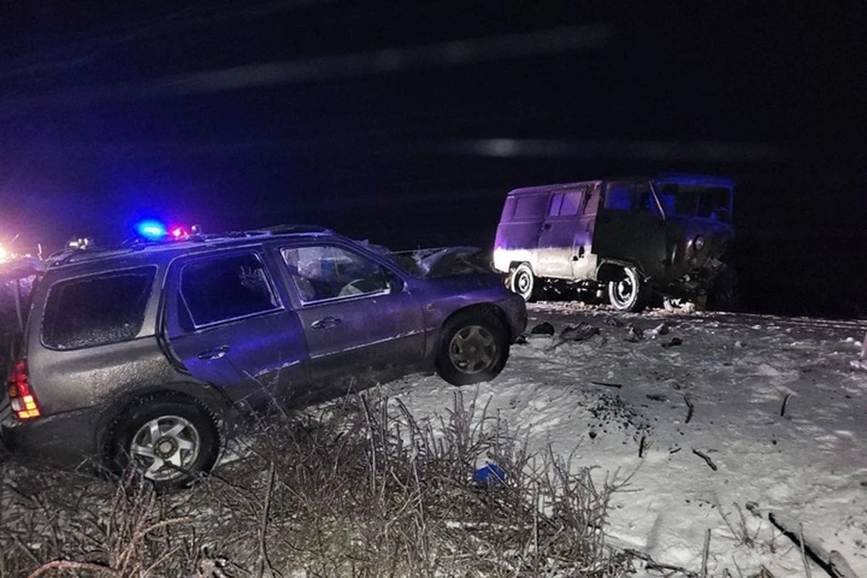 В Ровеньках в дорожном происшествии пострадали шесть человек. Фото - УГИБДД МВД по ЛНР