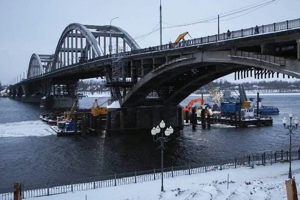 Мост закрыт или нет. Волжский мост Рыбинск. Волжский мост Кострома. Пелжский мост. Мост Волжские ворота.