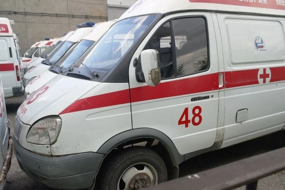 Женщину увезли в больницу в тяжелом состоянии