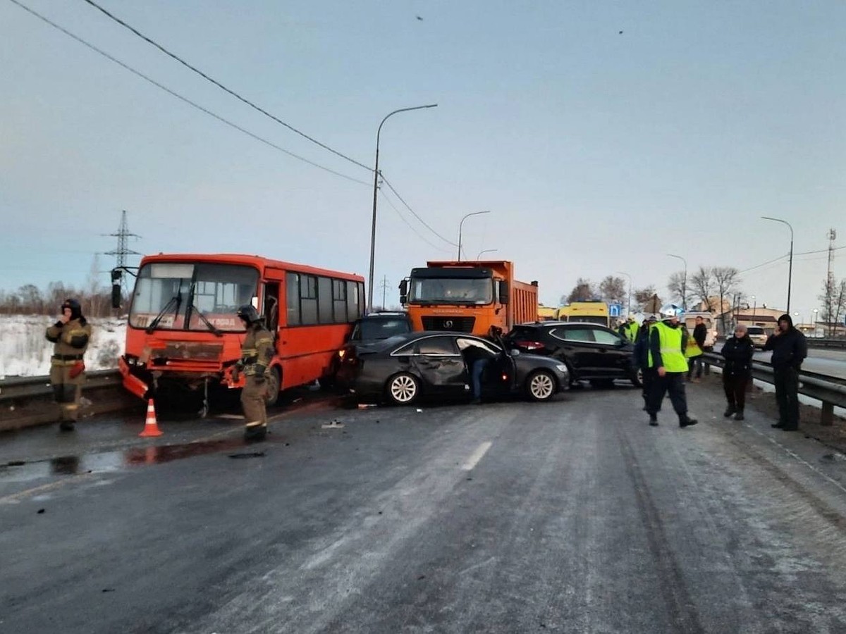 Массовое ДТП в селе Ближнее Борисово 22 декабря 2023: подробности - KP.RU