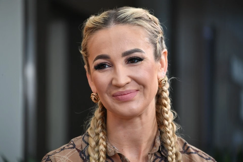 Телеведущая Ольга Бузова нашла важным рассказать о серьезной травме