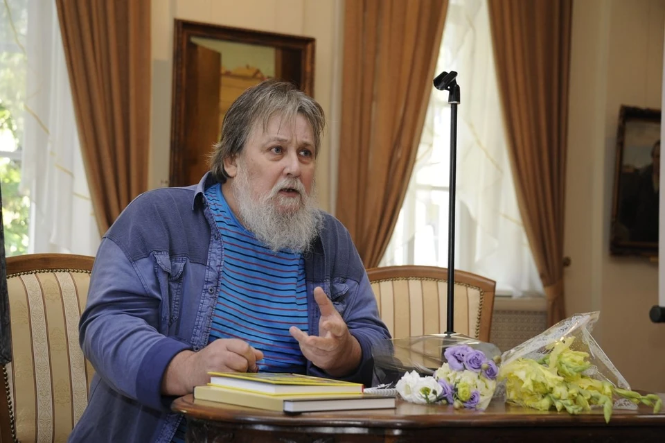 Причина смерти художника не уточняется