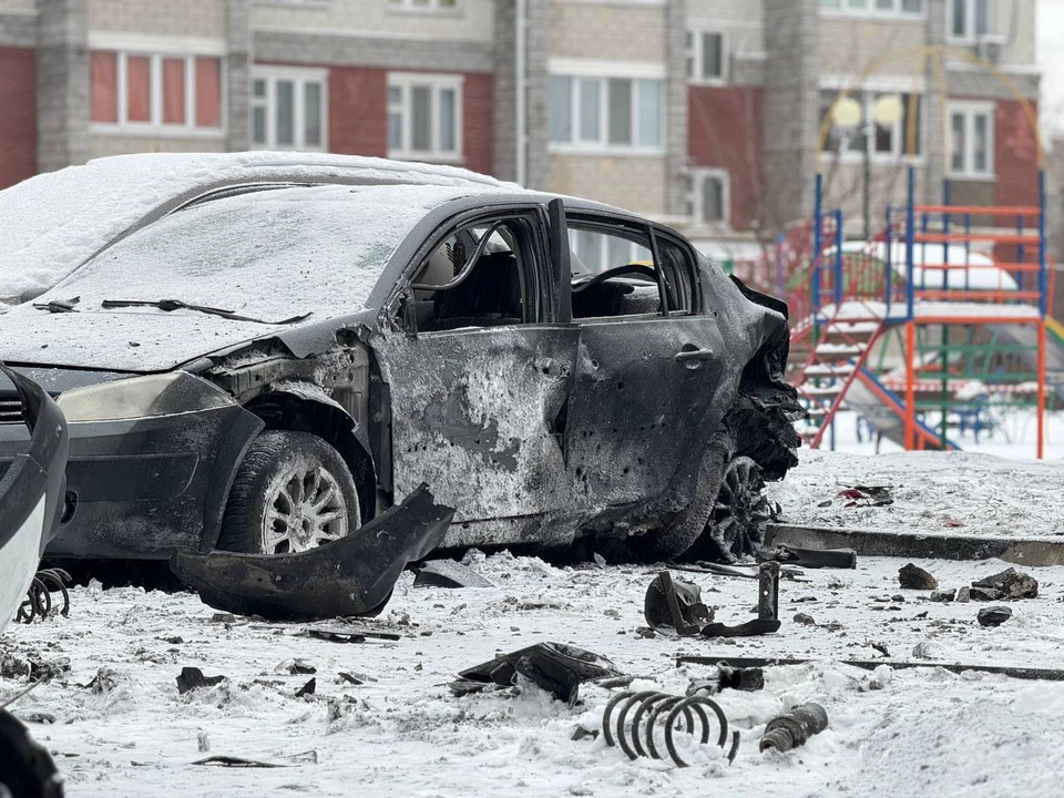 Сильно поврежденный транспорт переводят на спецстояку.