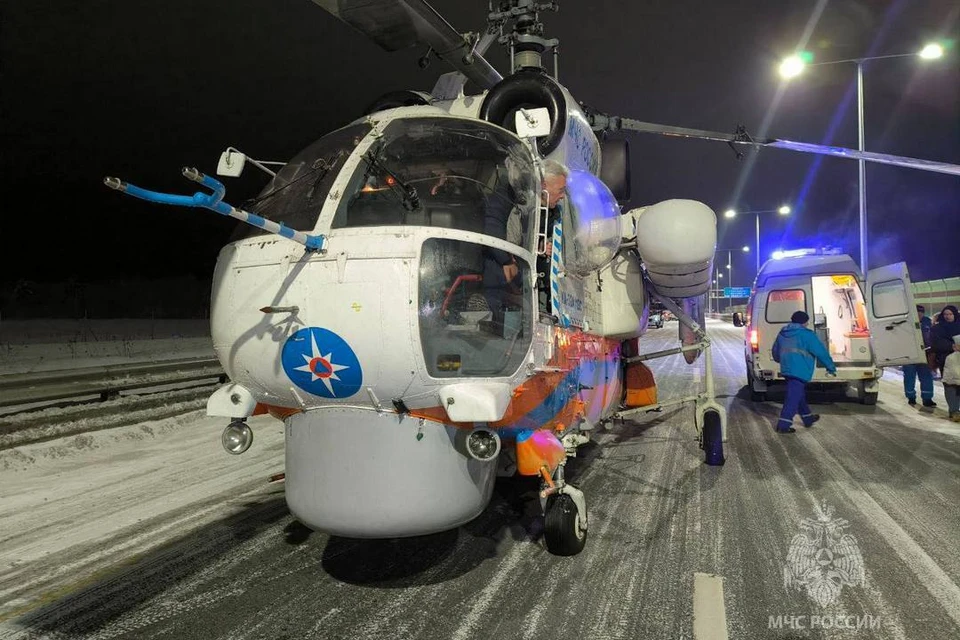 Число пострадавших в массовом ДТП на трассе М-11 в Новгородской области выросло до 16 человек.