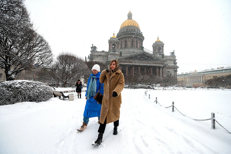 Большинство россиян, которые не против место работы, хотят переехать в Санкт-Петербург (48%), Москву (38%) и Сочи (31%).