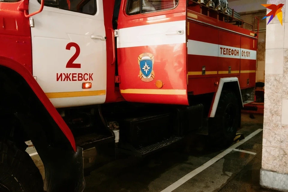 К приезду пожарных произошло самозатухание возгорания