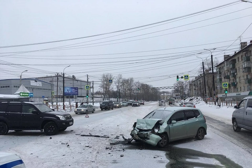 Житель Хабаровска попал в больницу после ДТП на Краснореченской Фото: Госавтоинспекция г. Хабаровска