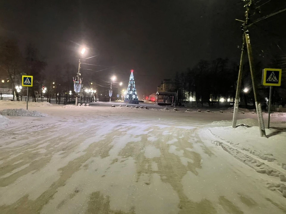 Под колеса попала 27-летняя девушка