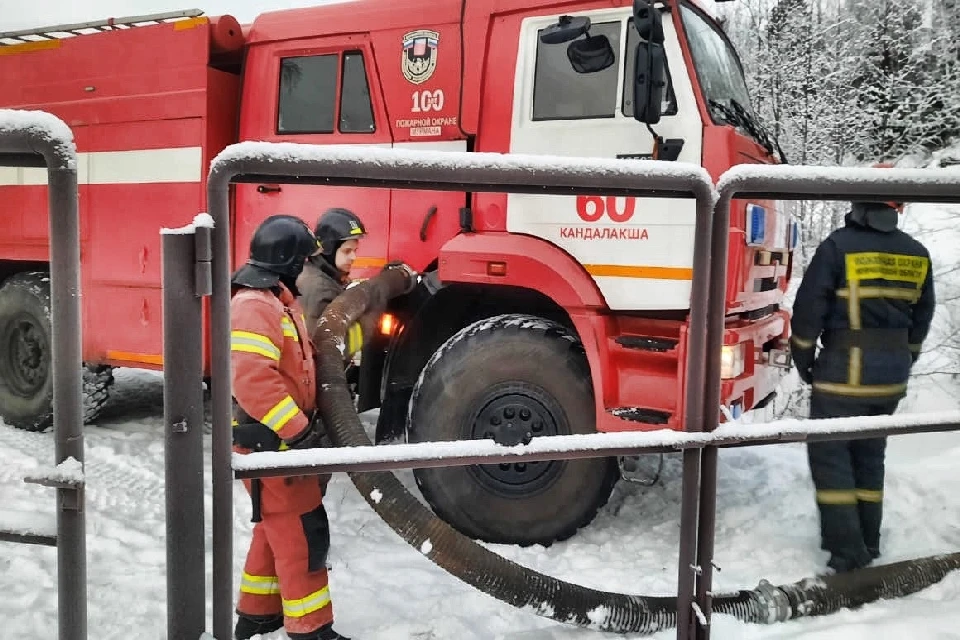 Причины пожара и ущерб от него предстоит установить. Фото: vk.com/murman01