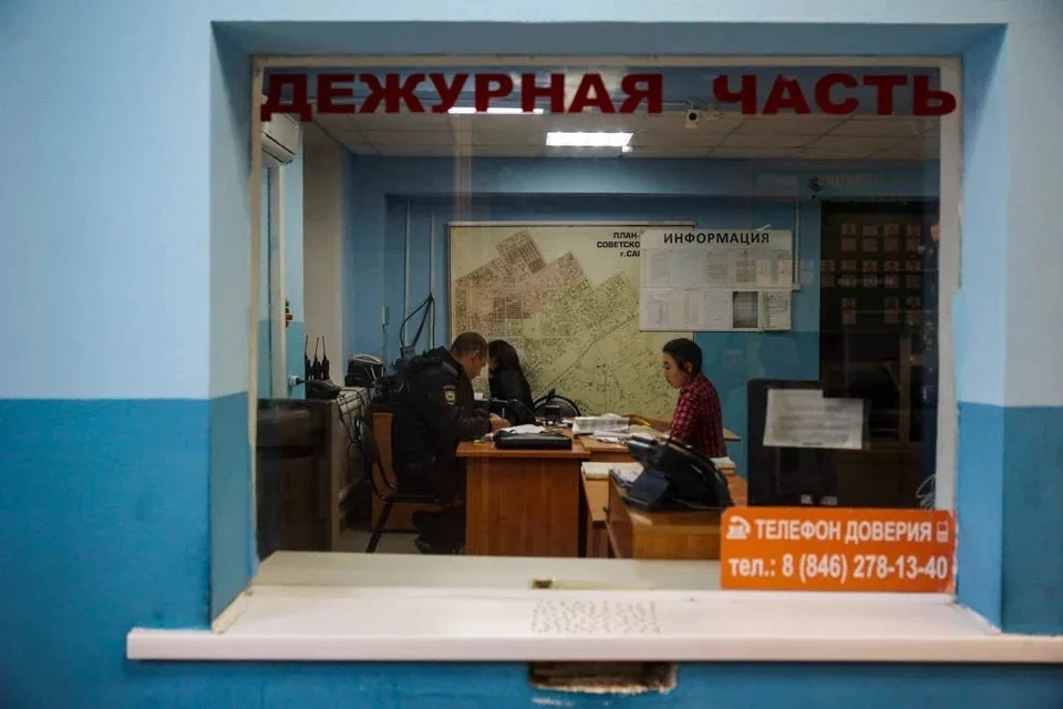 Женщину передали сотрудникам полиции