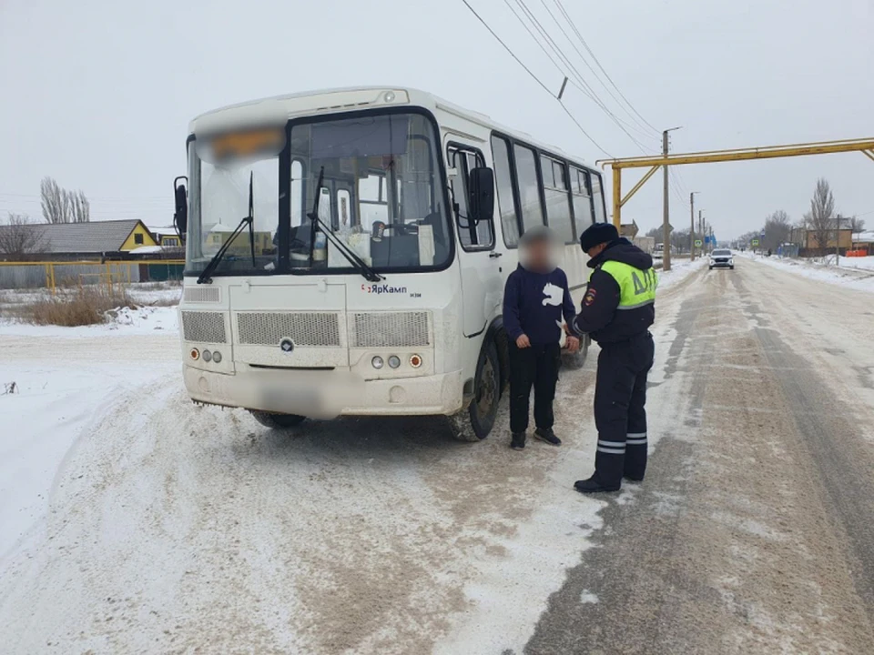 В Астраханской области на линии работали неисправные автобусы Фото: УМВД России по Астраханской области