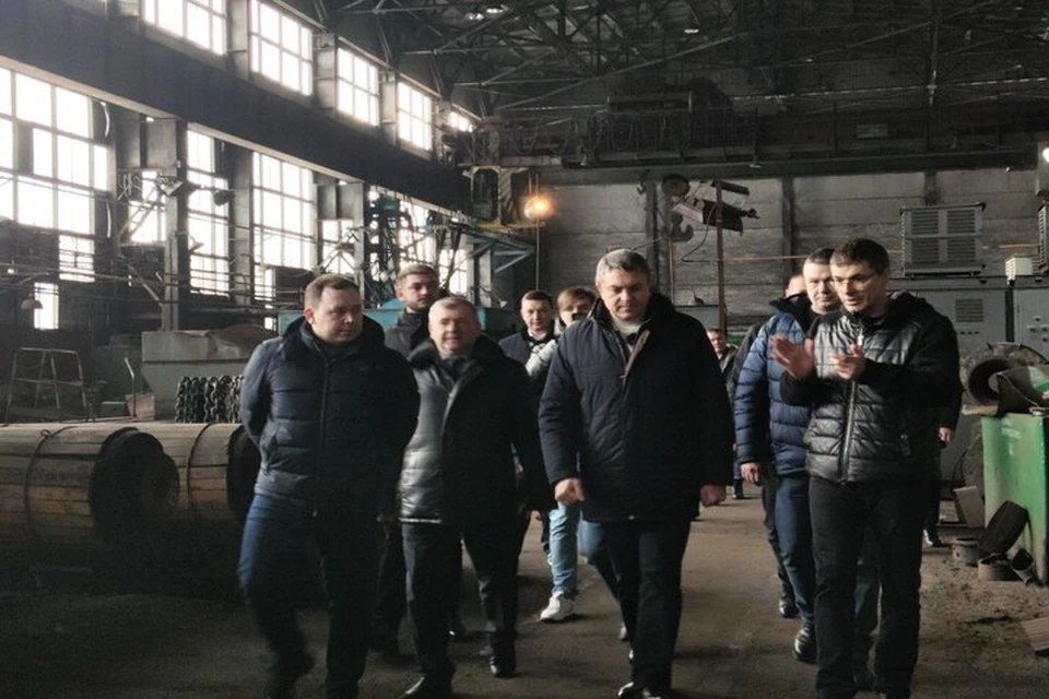Глава ЛНР Леонид Пасечник приехал на валковый комбинат