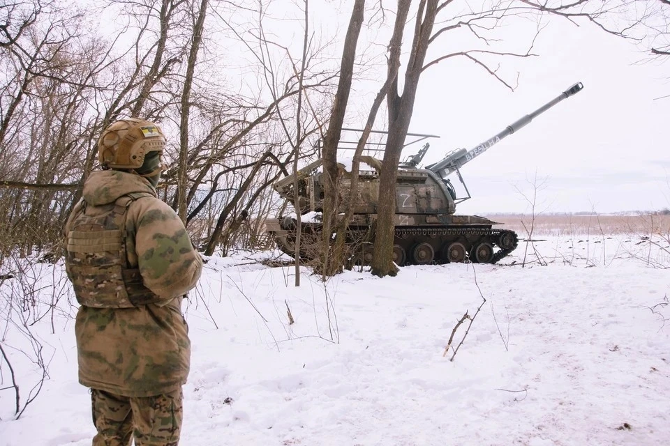 Российские военные наносят удар по позициям противника