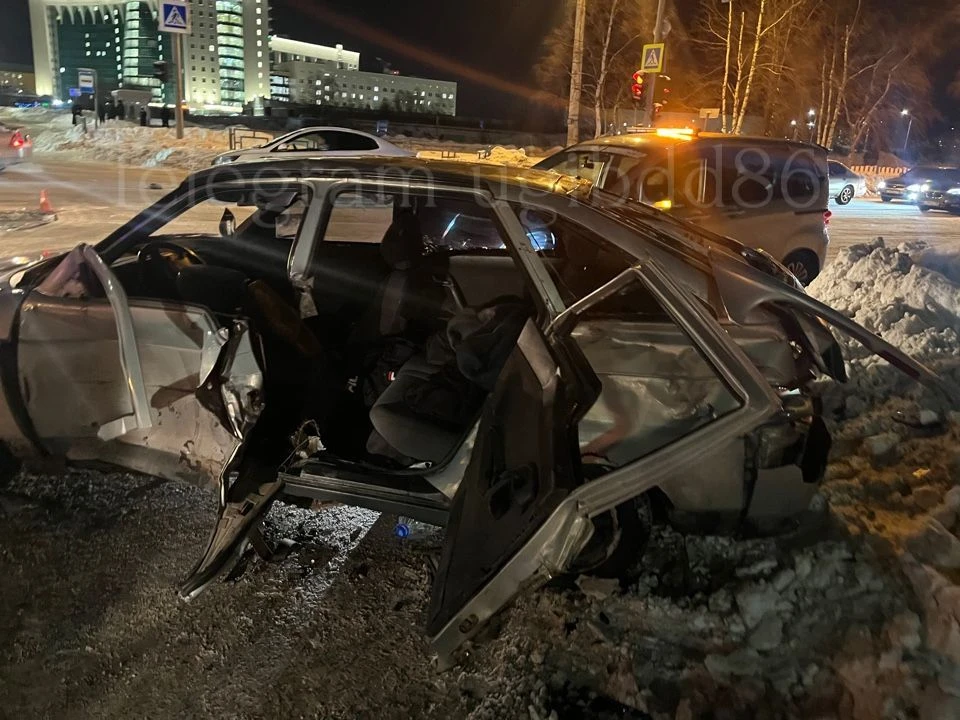 В Нижневартовске подросток устроил ДТП, в котором пострадали четыре человека. Фото: Госавтоинспекция Югры
