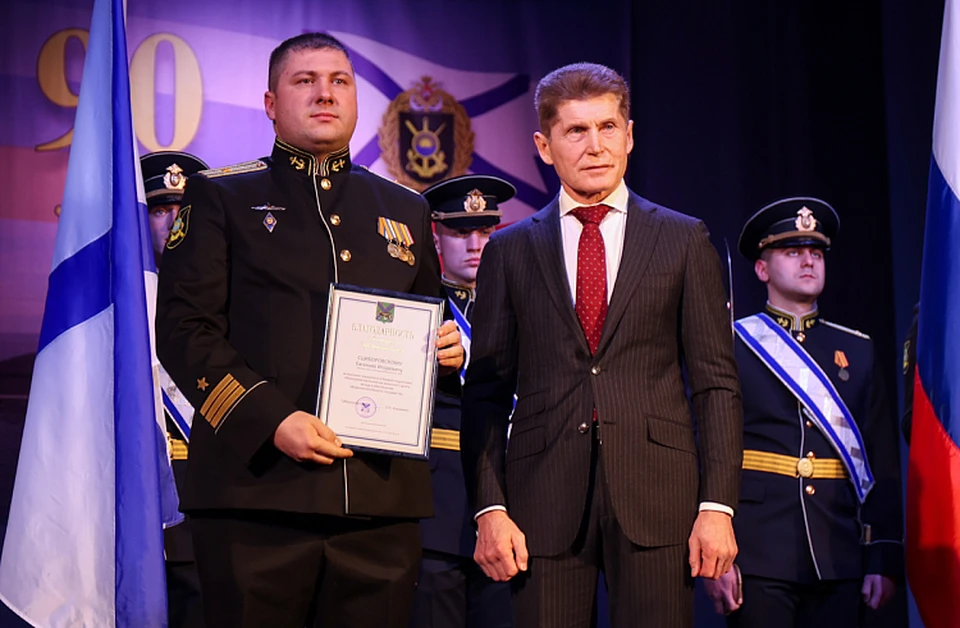 подводник от какого слова образовано. подводник от какого слова образовано. словообразовательный разбор вода водяной водитель водянистый. вода однокоренные. в каком ряду расположены слова образованные суффиксальным способом.