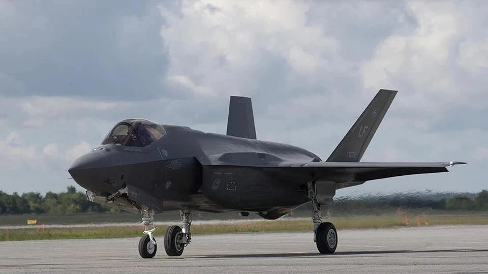 DN: Поставки заказчикам модернизированных истребителей F-35 перенесли на осень