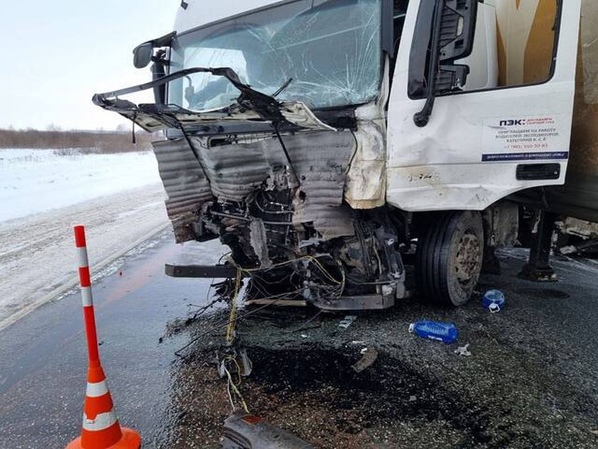 В смертельном ДТП на 225-м километре федеральной автодороги Тюмень – Омск  погибли три человека - KP.RU