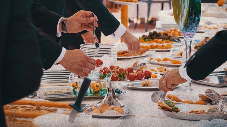 Если завтраки для важных гостей стоят 1,5 тыс. леев, во сколько обойдутся обеды и ужины? Фото: ztb.kz.