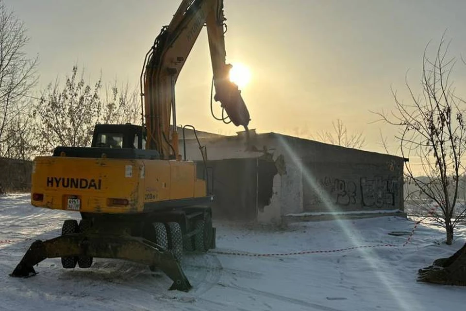 В Иркутске снесли 42 незаконных строения за год