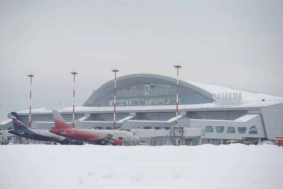 Путешественники совершили неожиданную экскурсию по аэропорту Курумоч