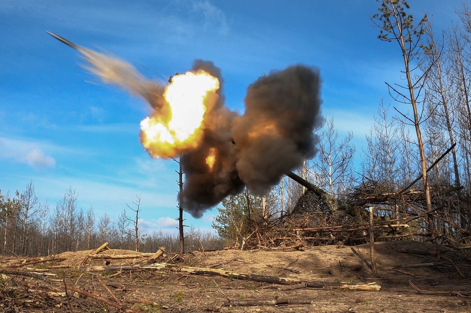 Минобороны: ВС России нанесли удар по складу авиационных боеприпасов ВСУ
