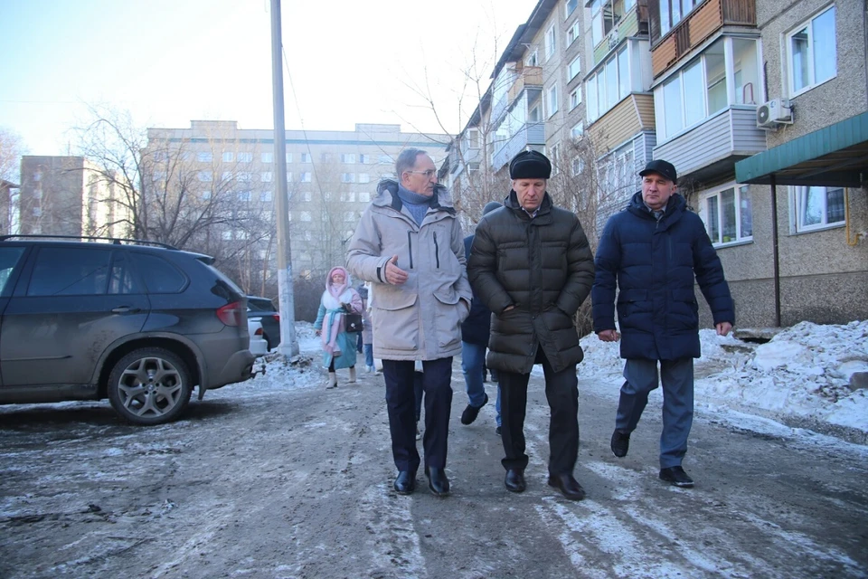 В Октябрьском районе Красноярска прошла выездная инспекция содержания дворов