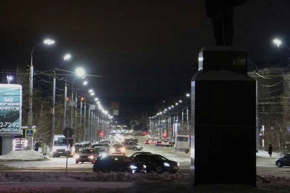 На проспекте появятся новые светодиодные фонари. В город поступила третья партия. Фото: администрация Орска