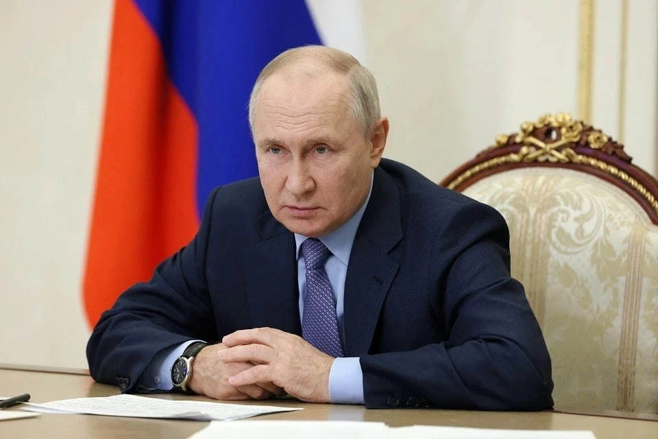 Путин потребовал поддерживать набранный темп развития авиаперевозок