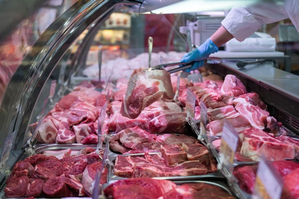 На минувшей неделе повысились цены на говядину, сосиски, сардельки, вареную колбасу, сливочное и подсолнечное масло, молоко