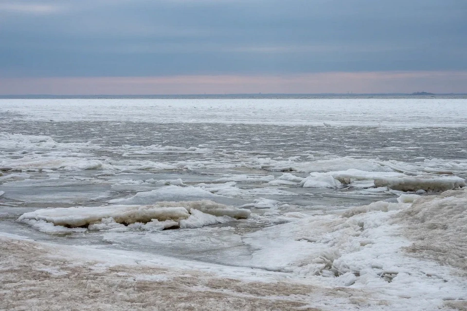 Ладожское озеро впервые за зиму может полностью покрыться льдом.