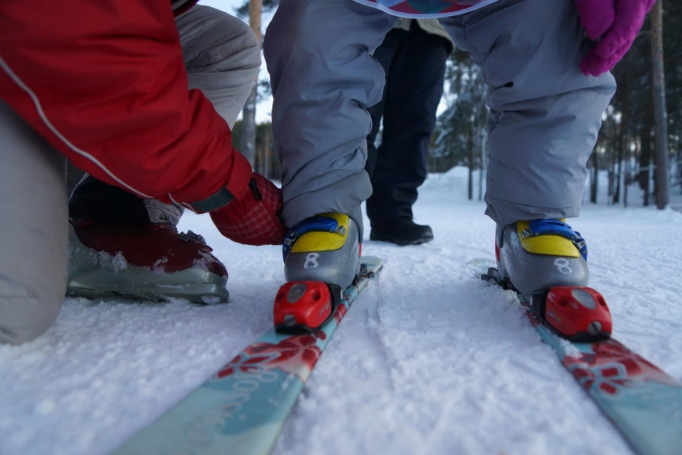 Лыжи, палки и ботинки можно бесплатно взять в пункте проката