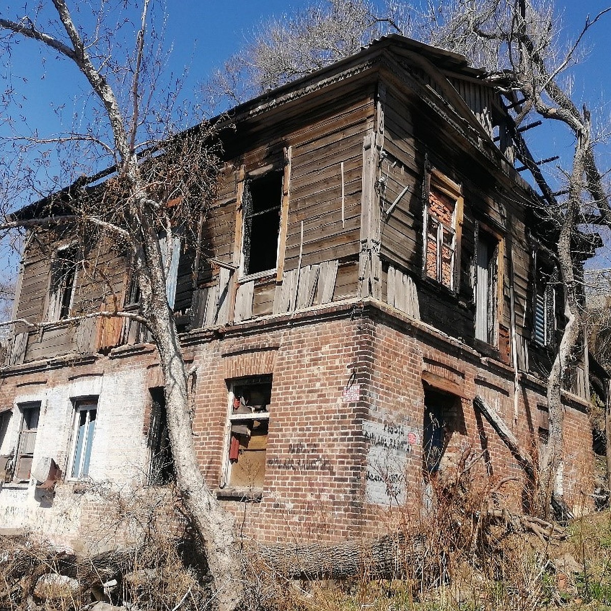 Можно подешевле: во Владивостоке исторический «Дом Лукьянова» продают за  рубль - KP.RU