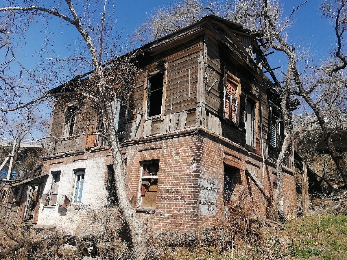 Можно подешевле: во Владивостоке исторический «Дом Лукьянова» продают за  рубль - KP.RU