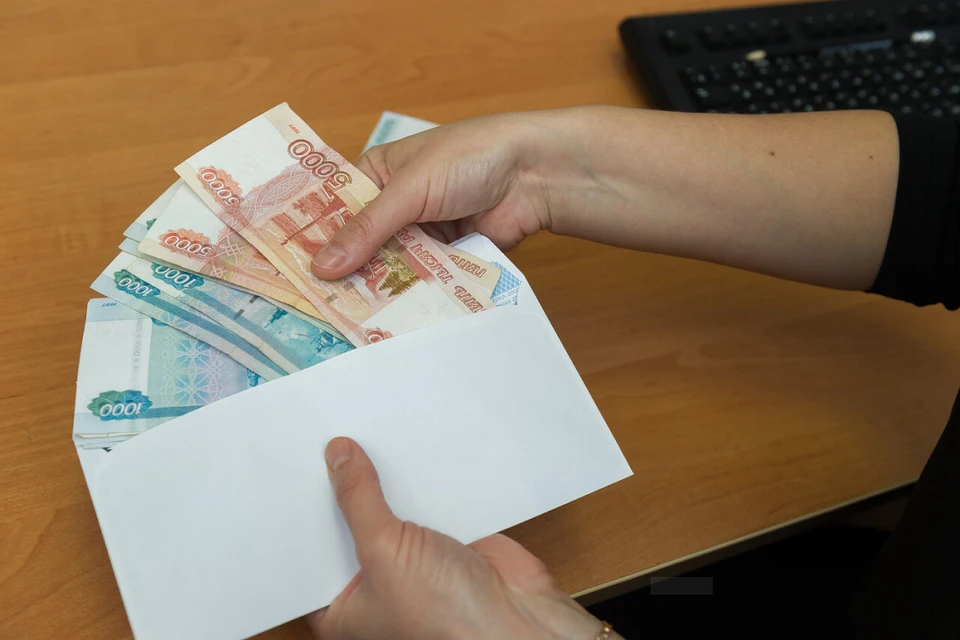 Мошенники обманули петербуржцев на 17 миллионов рублей.